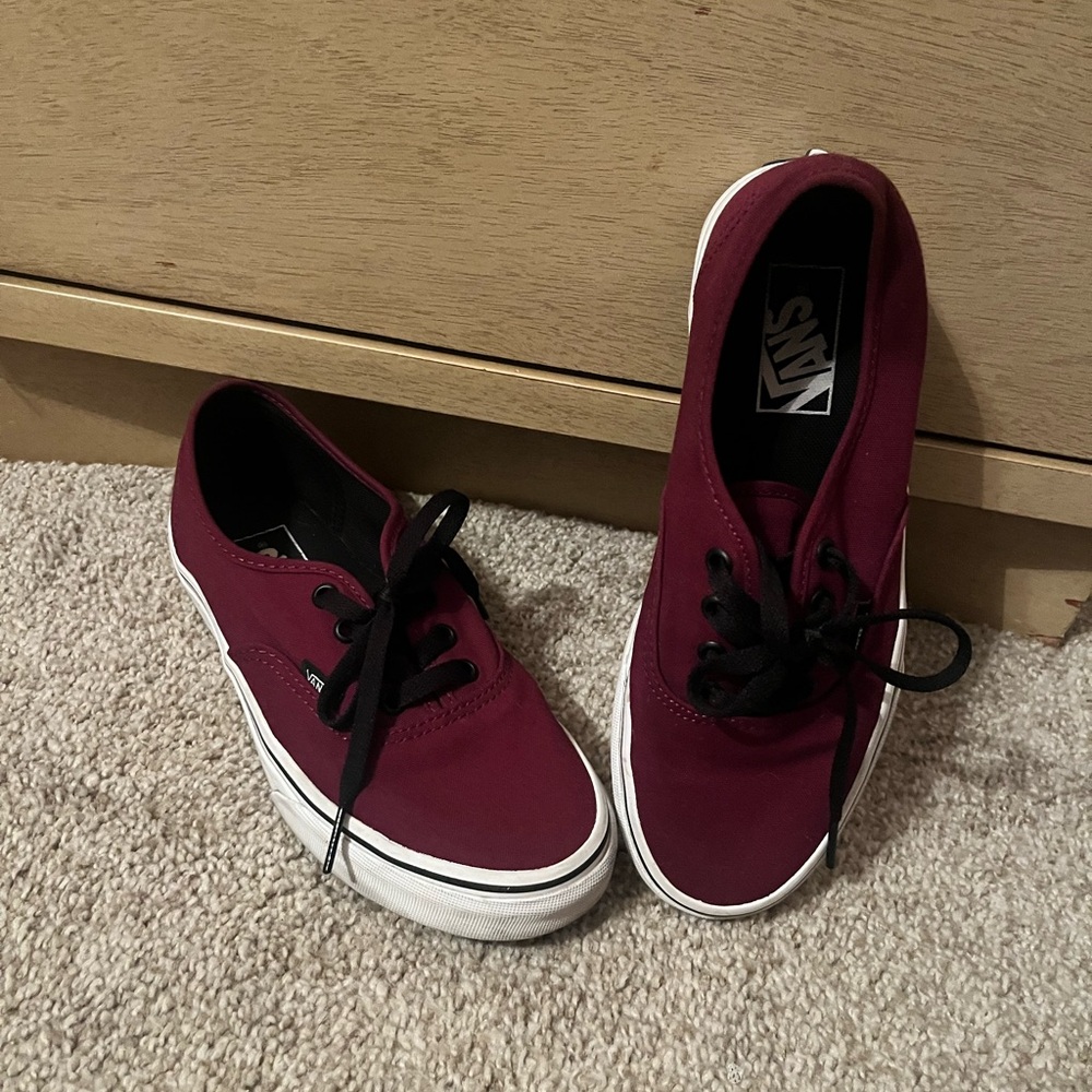 Vans - Picture 2 of 5